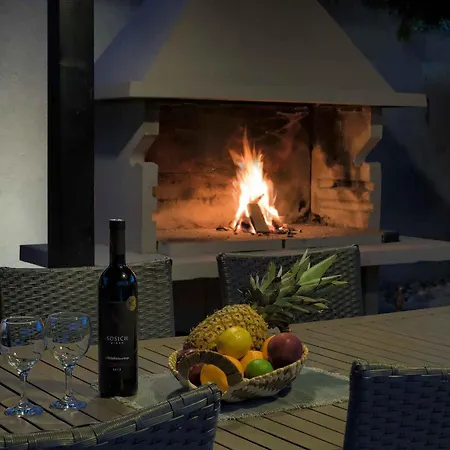 Villa With Pool In Porec-istrien 44323 Porec