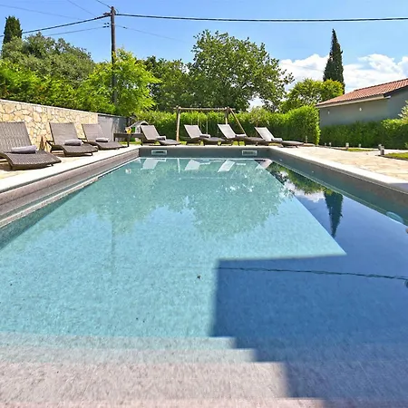 Villa With Pool In Porec-istrien 44323 Porec